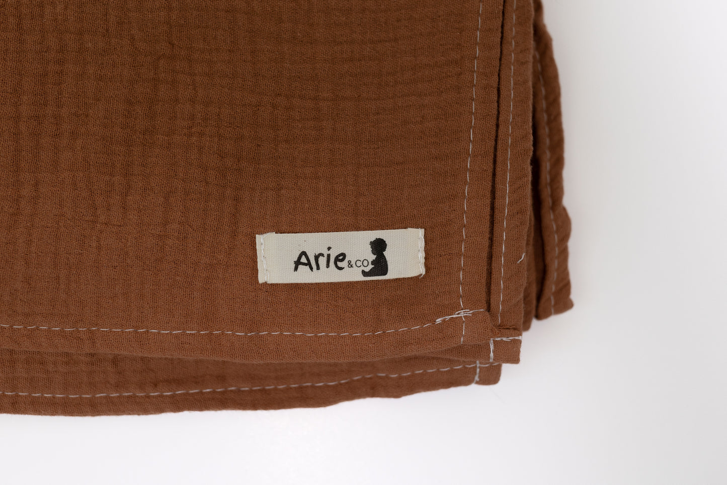 RUST MUSLIN SWADDLE
