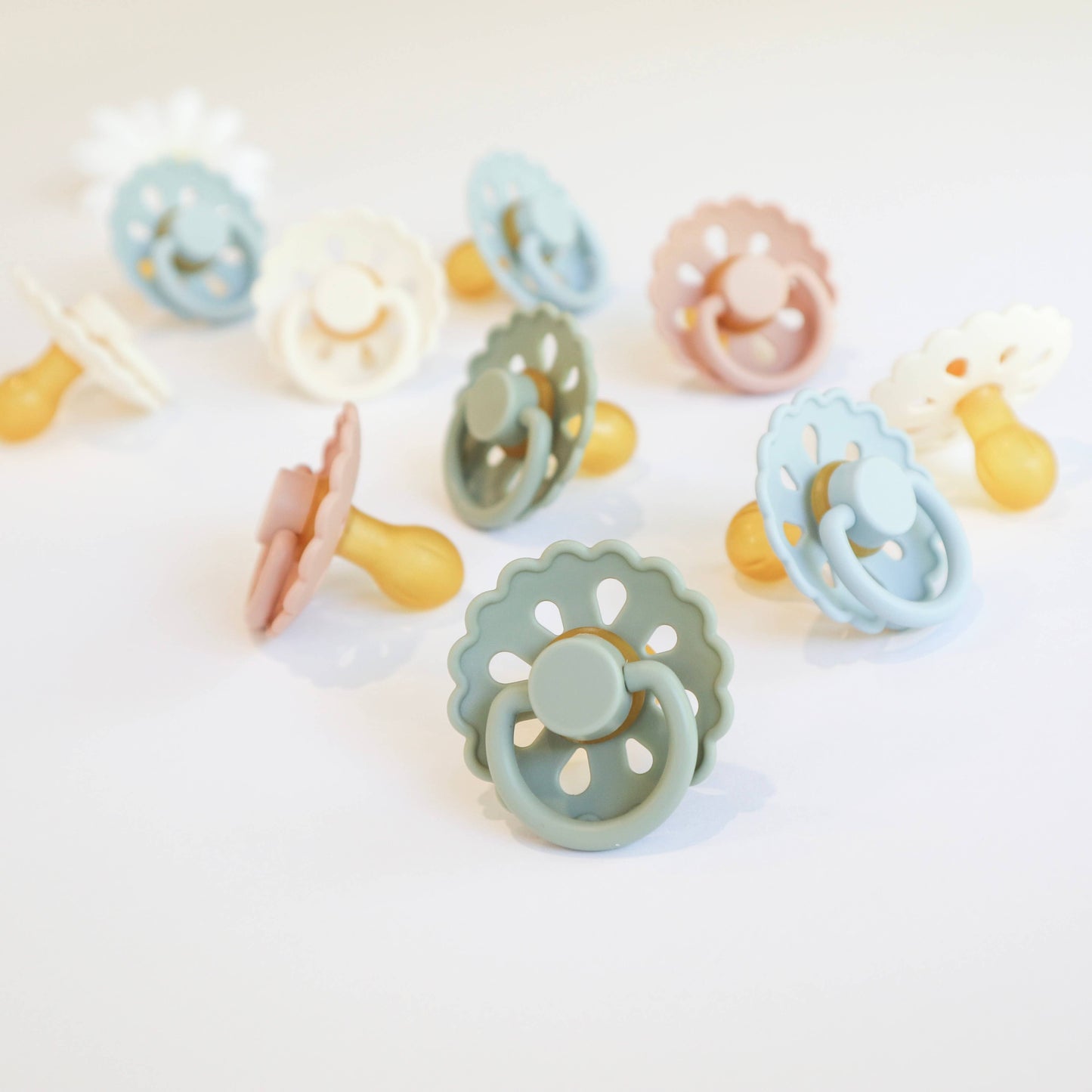 BABY BLISS NATURAL LATEX PACIFIERS - SIZE 1 (0-6mM)