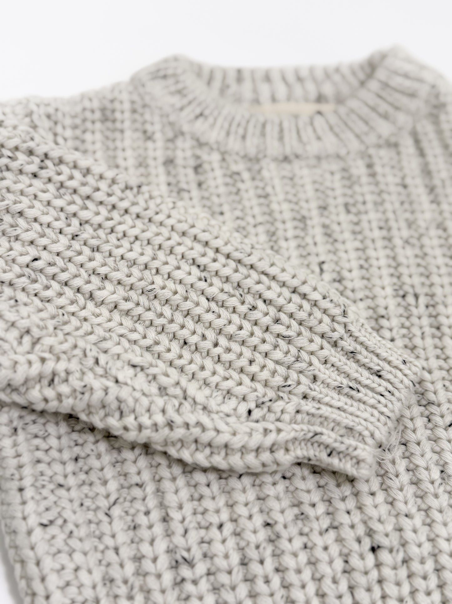 CHUNKY KNIT SWEATER