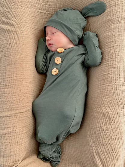 NEWBORN KNOTTED GOWN