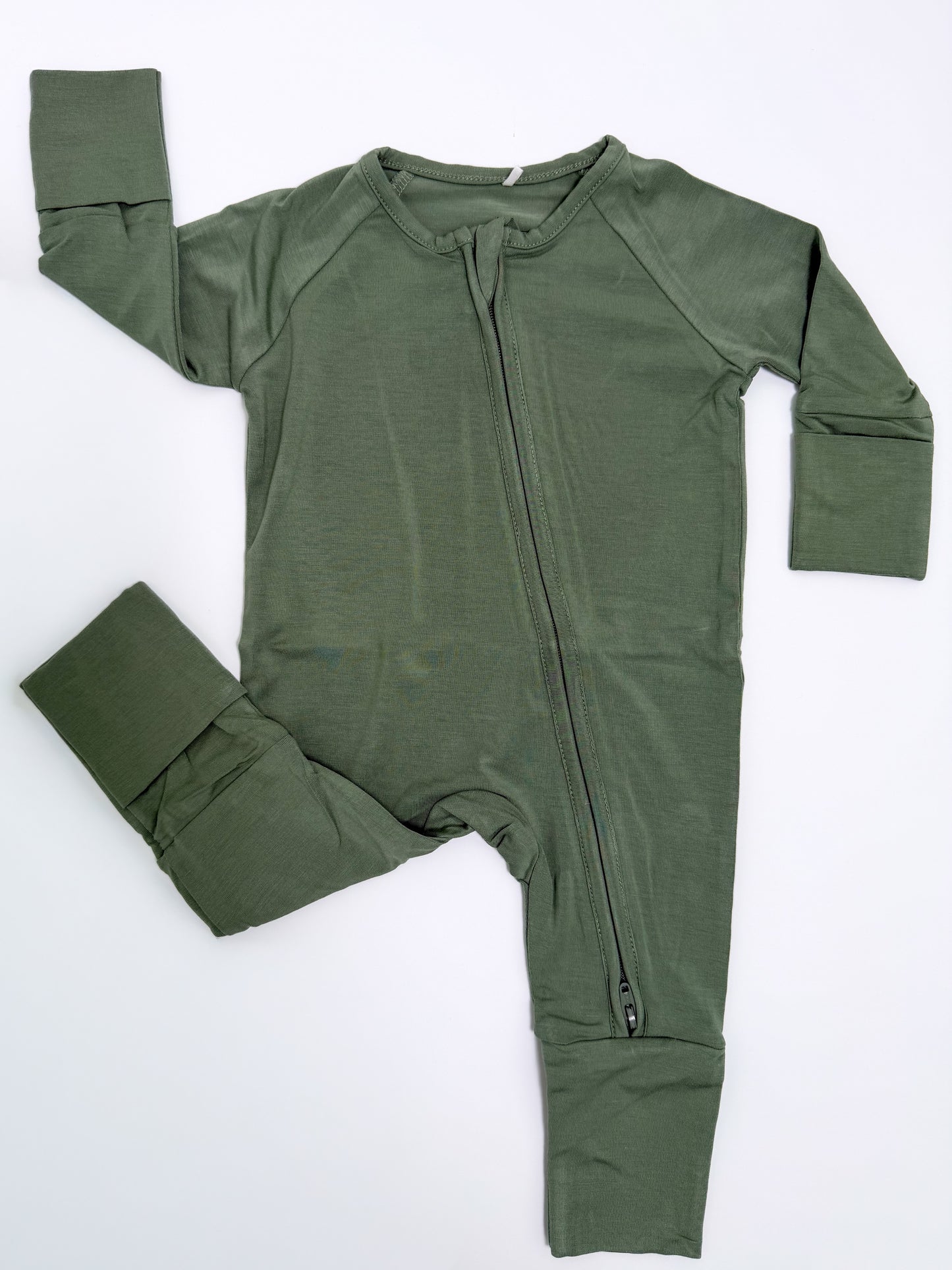 NEWBORN ZIPS